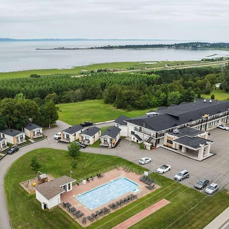 Days Inn By Wyndham Riviere-Du-Loup Exterior photo