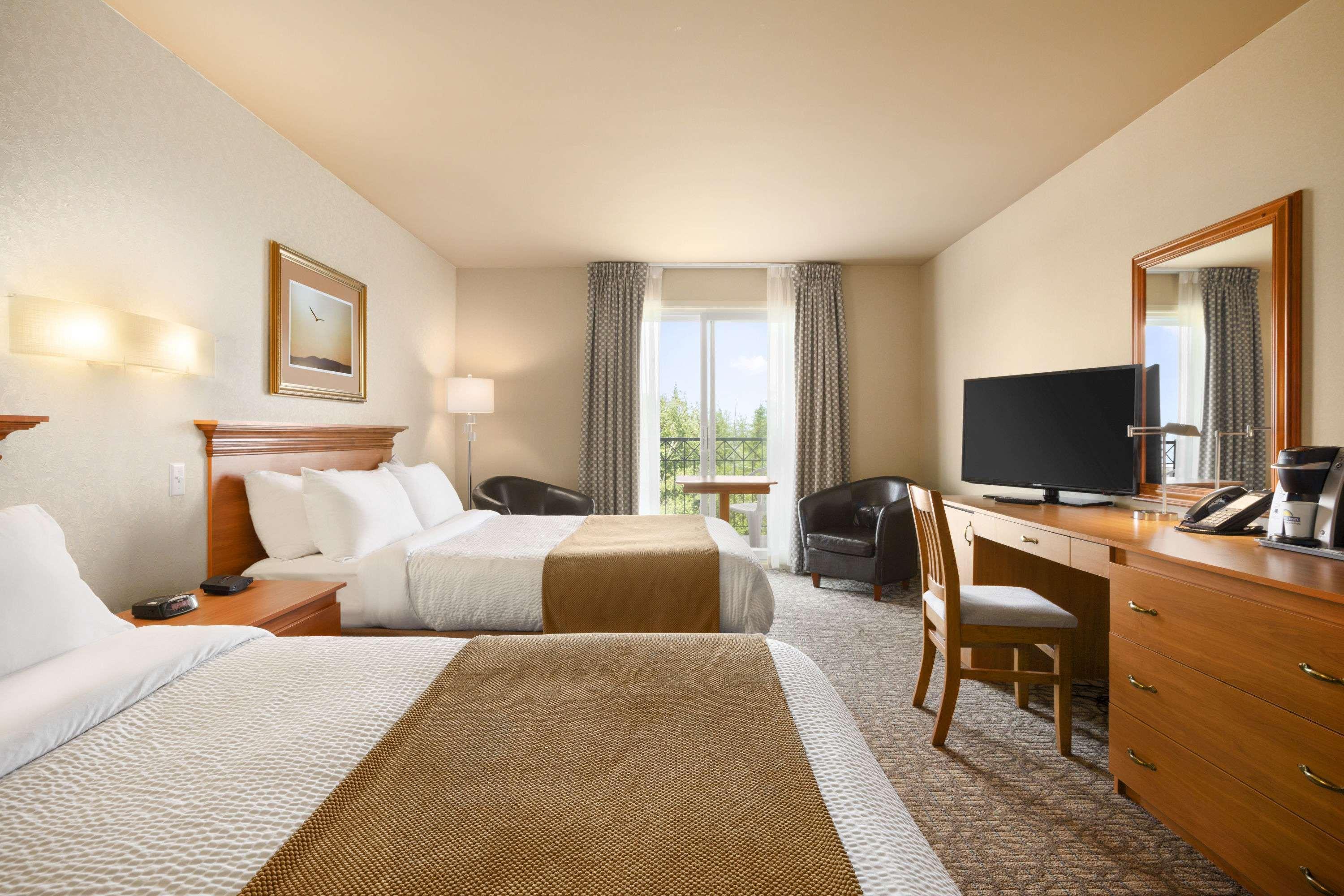 Days Inn By Wyndham Riviere-Du-Loup Exterior photo