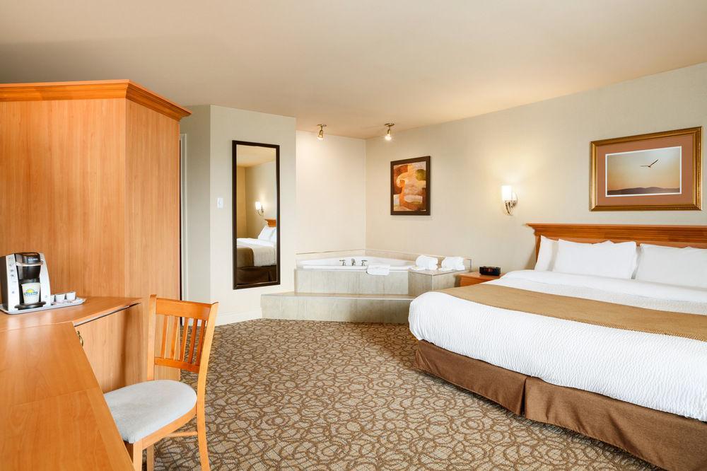 Days Inn By Wyndham Riviere-Du-Loup Exterior photo