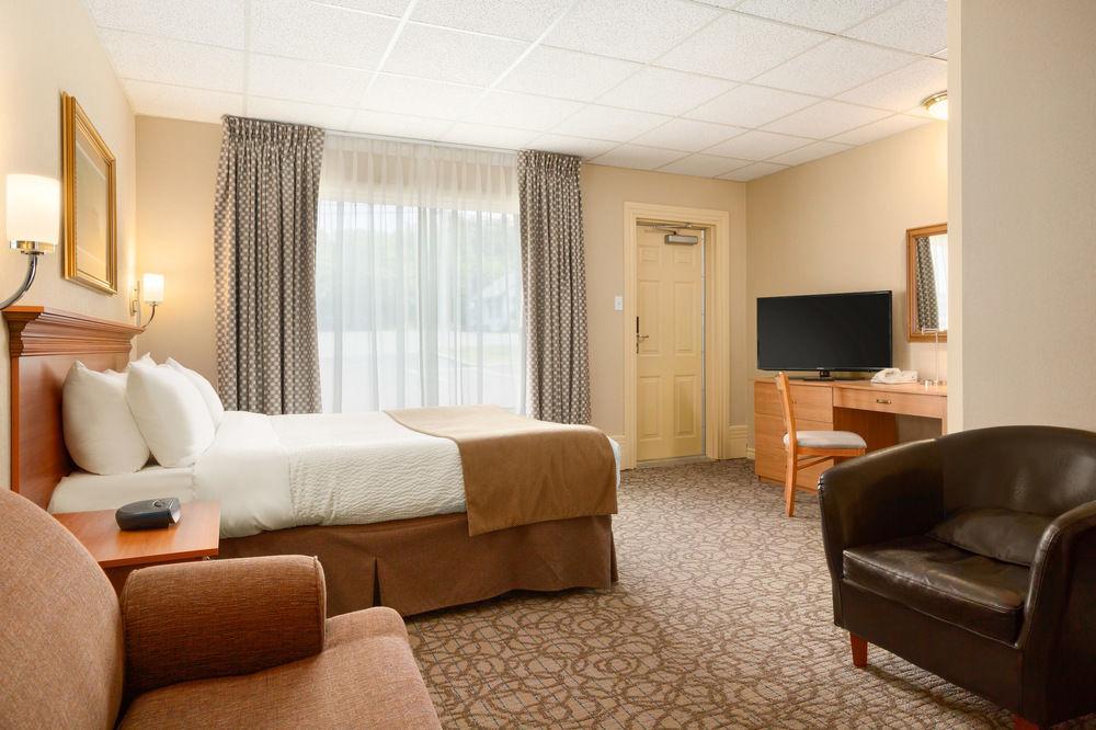 Days Inn By Wyndham Riviere-Du-Loup Exterior photo